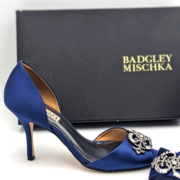 Badgley Mischka Women's Cher Pump, Electric Blue, 7.5 US - Picture 10 of 17